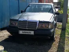 Mercedes-Benz E-Class, 1989