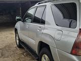 Toyota 4Runner 2004 годаүшін8 700 000 тг. в Жанаозен – фото 4