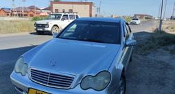 Mercedes-Benz C 240 2003 года за 2 200 000 тг. в Атырау