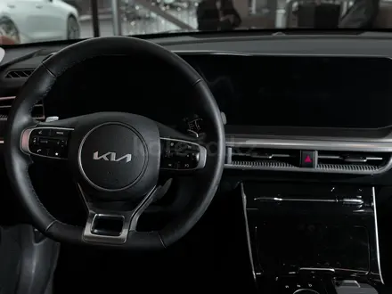 Kia K5 Premium 2026 года за 15 990 000 тг. в Астана – фото 10