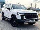 Toyota Land Cruiser 2025 года за 68 500 000 тг. в Астана – фото 5