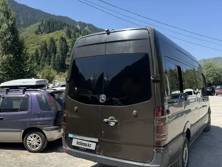 Mercedes-Benz Sprinter 2008 года за 9 999 999 тг. в Алматы – фото 13