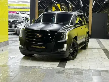 Cadillac Escalade 2019 года за 32 500 000 тг. в Астана