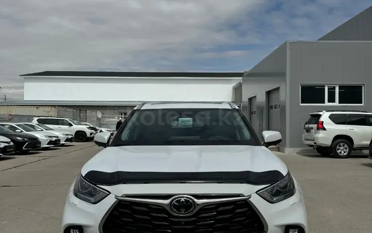 Toyota Highlander 2023 года за 35 000 000 тг. в Актау