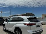 Toyota Highlander 2023 года за 35 000 000 тг. в Астана – фото 4