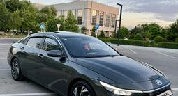 Hyundai Elantra 2023 года за 8 350 000 тг. в Актау – фото 2
