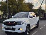 Toyota Hilux 2014 года за 7 800 000 тг. в Сарыагаш