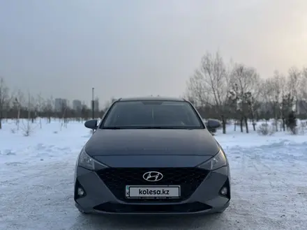 Hyundai Accent 2021 года за 8 100 000 тг. в Астана – фото 2