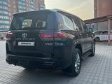 Toyota Land Cruiser 2022 года за 55 000 000 тг. в Актобе – фото 5