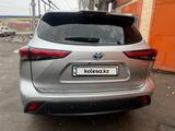 Toyota Highlander 2022 годаүшін25 500 000 тг. в Алматы – фото 2