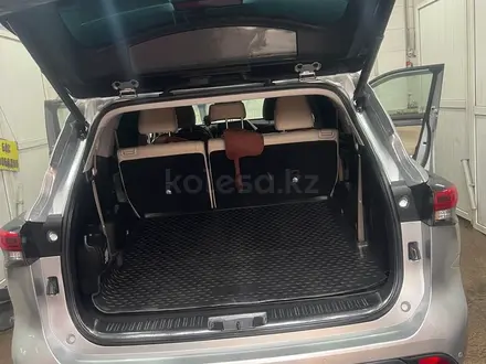 Toyota Highlander 2022 года за 25 500 000 тг. в Алматы – фото 5