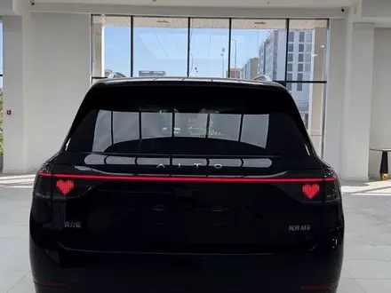 AITO M9 Ultra 6s 2024 года за 36 000 000 тг. в Астана – фото 2