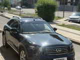 Infiniti FX35 2007 года за 7 000 000 тг. в Астана – фото 2
