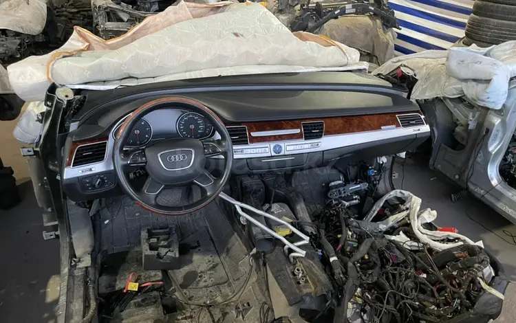 Руль с подушкой на Audi A8 D4 за 87 000 тг. в Шымкент