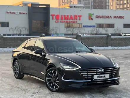 Hyundai Sonata 2021 года за 12 300 000 тг. в Алматы – фото 3