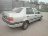 Volkswagen Vento 1992 года за 1 300 000 тг. в Алматы – фото 2