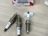 90919-01247 свеча зажигания FK20HR11 за 9 000 тг. в Алматы