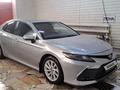 Toyota Camry 2021 года за 14 000 000 тг. в Кызылорда – фото 2