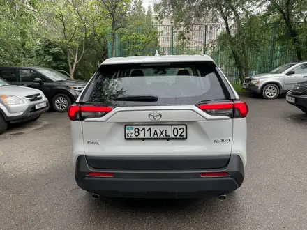 Toyota RAV4 2024 года за 14 850 000 тг. в Алматы – фото 4