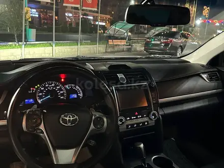 Toyota Camry 2014 года за 8 800 000 тг. в Шымкент – фото 13