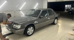 Mercedes-Benz E 200 1993 годаfor3 100 000 тг. в Тараз – фото 3