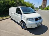Volkswagen Transporter 2010 года за 8 000 000 тг. в Астана