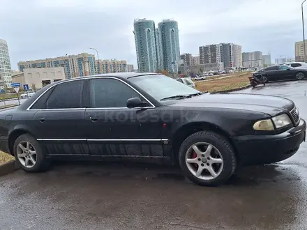 Audi A8 1995 года за 3 000 000 тг. в Астана – фото 2