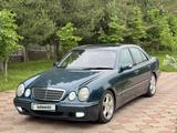 Mercedes-Benz E 320 2000 года за 6 000 000 тг. в Мерке – фото 2
