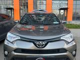 Toyota RAV4 2018 года за 13 500 000 тг. в Астана – фото 2