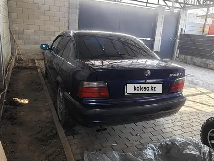 BMW 328 1997 года за 3 100 000 тг. в Алматы – фото 3