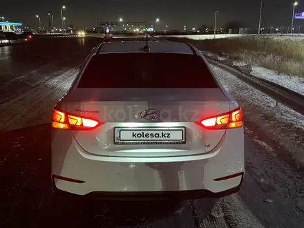 Hyundai Accent 2018 года за 7 500 000 тг. в Астана – фото 3