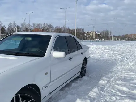 Mercedes-Benz E 320 1997 года за 2 900 000 тг. в Кокшетау – фото 12