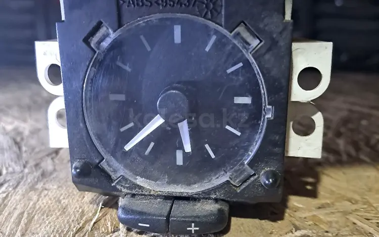 Часы на Форд Транзит за 5 000 тг. в Караганда