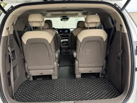 Kia Carnival 2022 года за 19 500 000 тг. в Алматы – фото 10