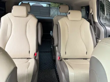 Kia Carnival 2022 года за 19 500 000 тг. в Алматы – фото 5