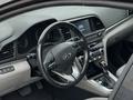 Hyundai Elantra 2019 года за 4 500 000 тг. в Уральск – фото 10