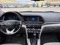 Hyundai Elantra 2019 года за 4 500 000 тг. в Уральск – фото 12