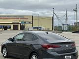 Hyundai Elantra 2019 года за 4 800 000 тг. в Уральск – фото 5