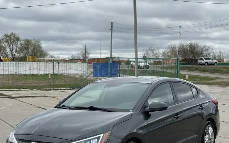 Hyundai Elantra 2019 года за 4 500 000 тг. в Уральск