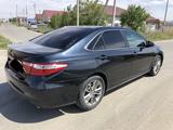 Toyota Camry 2015 года за 6 200 000 тг. в Атырау – фото 3