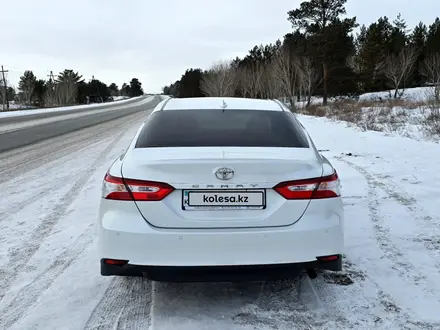 Toyota Camry 2021 года за 14 000 000 тг. в Семей – фото 3