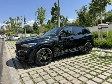 BMW X5 2019 года за 26 000 000 тг. в Алматы – фото 13