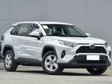 Toyota RAV4 2023 года за 13 700 000 тг. в Семей