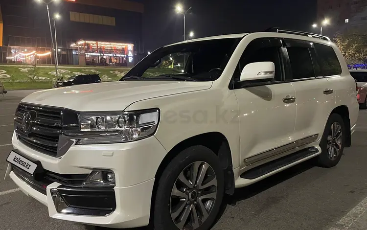 Toyota Land Cruiser 2020 года за 33 000 000 тг. в Алматы