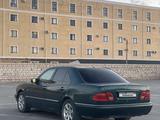 Mercedes-Benz E 230 1997 годаүшін1 900 000 тг. в Жанаозен – фото 5