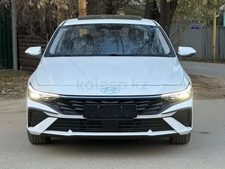 Hyundai Elantra 2024 года за 9 100 000 тг. в Алматы – фото 2