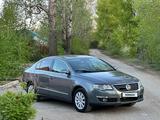 Volkswagen Passat 2005 годаүшін3 200 000 тг. в Уральск