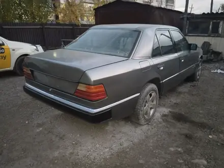 Mercedes-Benz E 230 1990 года за 1 500 000 тг. в Астана – фото 5