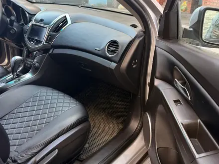 Chevrolet Cruze 2013 года за 3 500 000 тг. в Петропавловск – фото 11