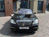 Mercedes-Benz S 500 2006 годаүшін8 100 000 тг. в Алматы – фото 4